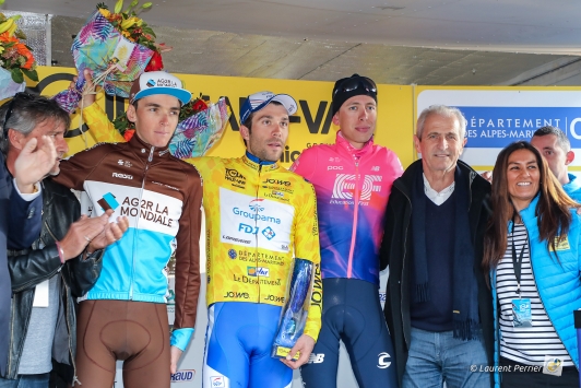 Podium des vainqueurs du classement général en compagnie du Président de TPM Hubert Falco