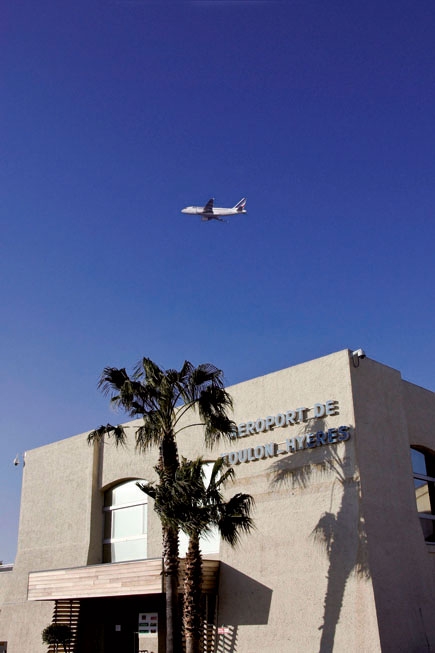 Aéroport international Toulon-Hyères