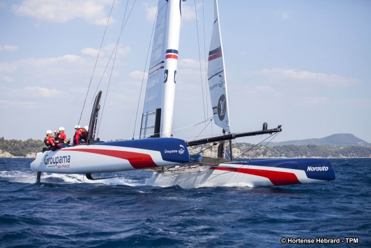Première sortie en mer de l'AC 45