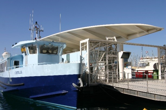 Bateau-bus hybride