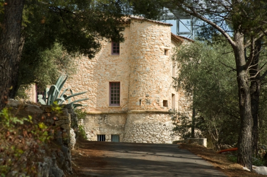 Bâtiment - Châteauvallon