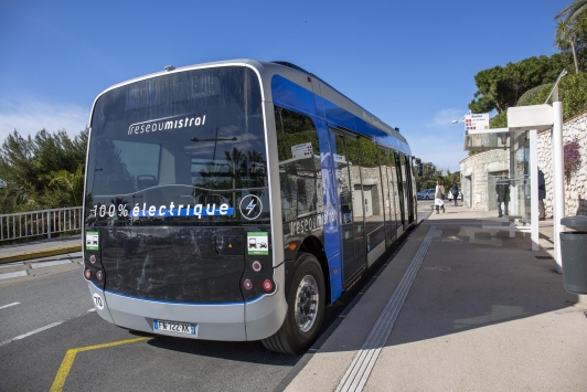 Bus électrique Aptis de Alstom