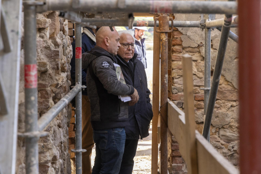 Visite du chantier de restauration du tympan et batiments du salin des Pesquiers