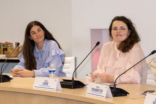 Magalie Guerin et Julie Liger, directrices adjointes de la villa Noailles