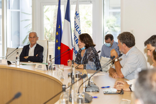 Régulation de la fréquentation estivale des îles d'or - Conf de presse