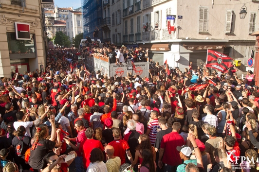 Parade du RCT - Les supporters suivent les joueurs