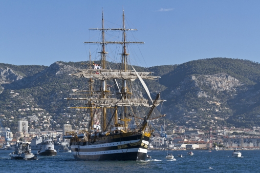 Manoeuvre de l'Amerigo Vespucci