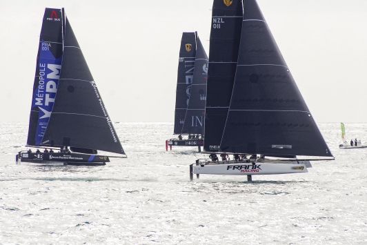 Première journée de courses vendredi 