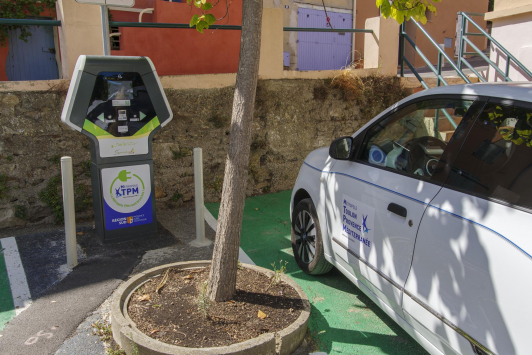 Borne de recharge électrique - Giens