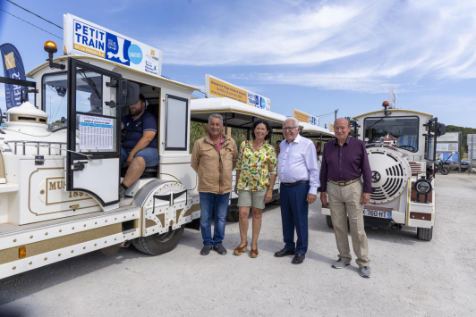 Petit train de la presqu'île à Hyères - Inauguration