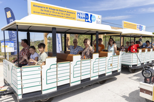 Petit train de la presqu'île à Hyères - Inauguration