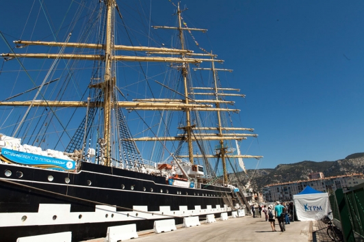 Le Krusenstern en escale à Toulon