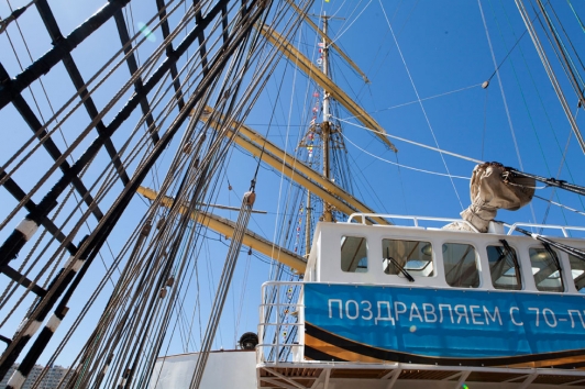 Le Krusenstern en escale à Toulon