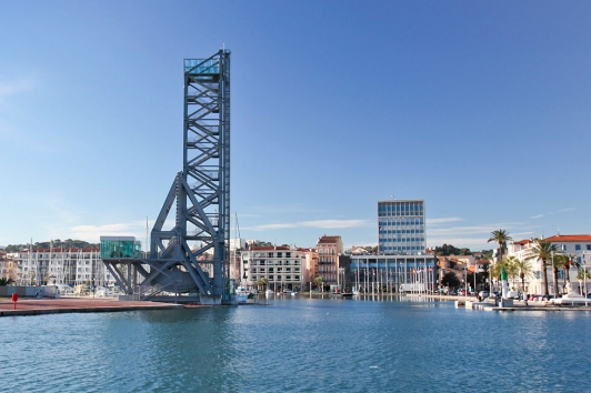 Le Pont levant - La Seyne-sur-Mer © Hortense Hébrard TPM