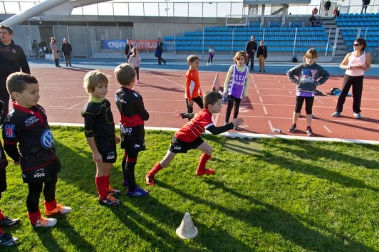 Les juniors "rouge et noir" sont venus essayer à l'athlétisme