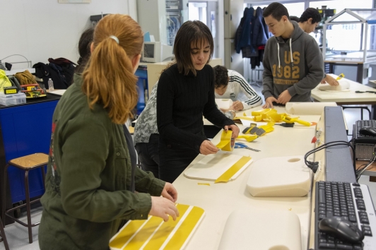 Manufacto - Fabrication coussin ghetto-blaster - Collège Genevoix