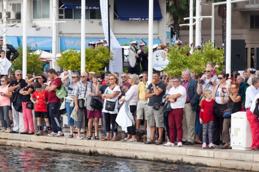 Le départ de la flottille Merhermione du port de Toulon