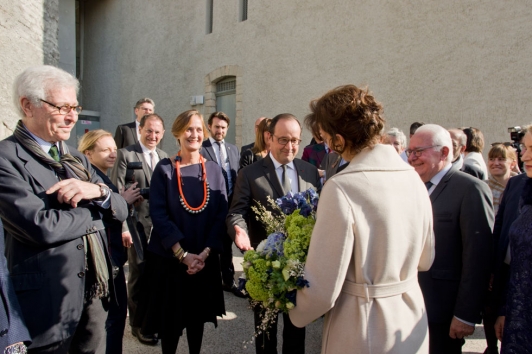 Arrivée de François Hollande et Audrey Azoulay à la villa Noailles