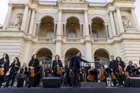 Opéra de Toulon - concert gratuit sur le parvis 