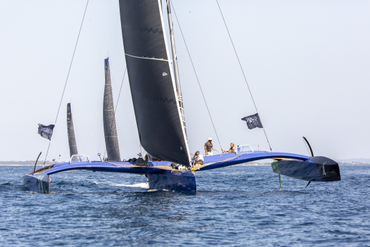 Les Ocean Fifty en rade de Toulon