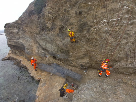 Travaux Sentier du littoral entre Pipady et La Mitre ©EPC France