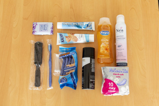 trousse kit hygiène